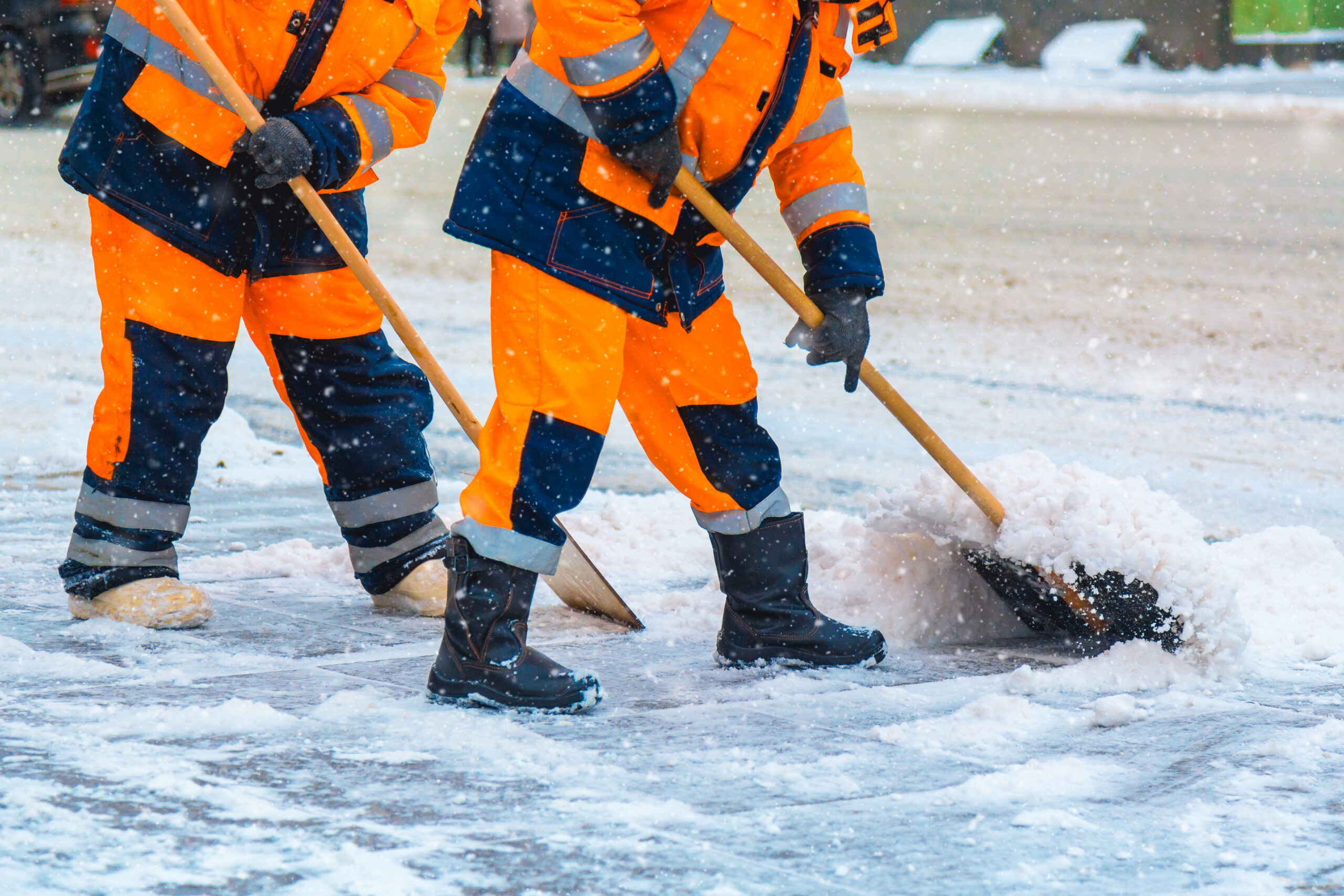 Help Keep Employees Safe & Healthy Outdoors During the Winter Months